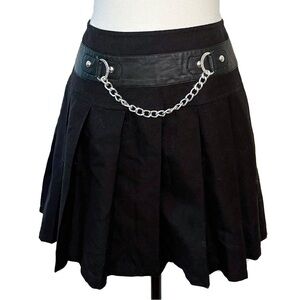 Royal Bones by Tripp Mini Skirt | Black Pleated with Chain | Size Large